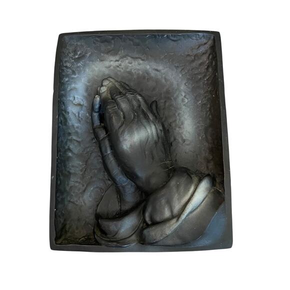Praying Hands Dimensional Plaster Wall Hanging Plaque 10.5" x 8" x 1.5" - Picture 3 of 12
